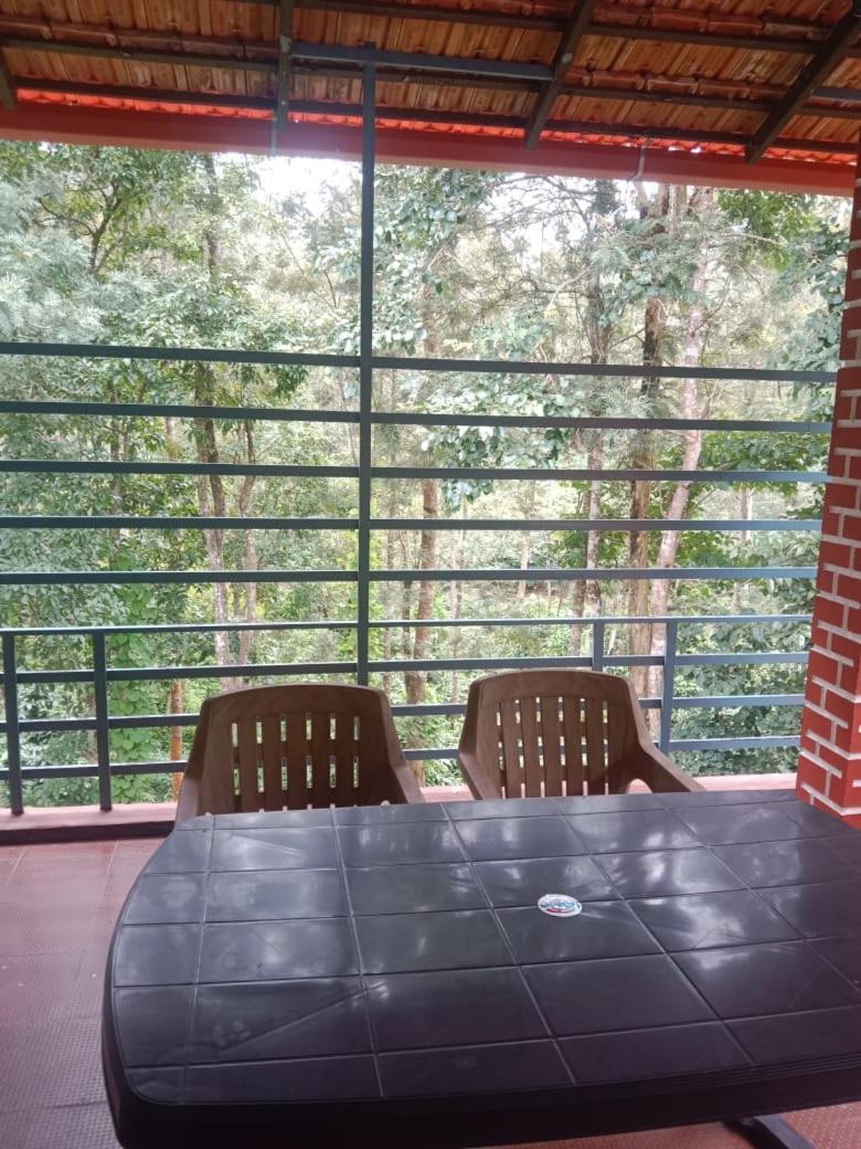 Villa Elephant Path Coorg 3Bhk à Suntikoppa Extérieur photo